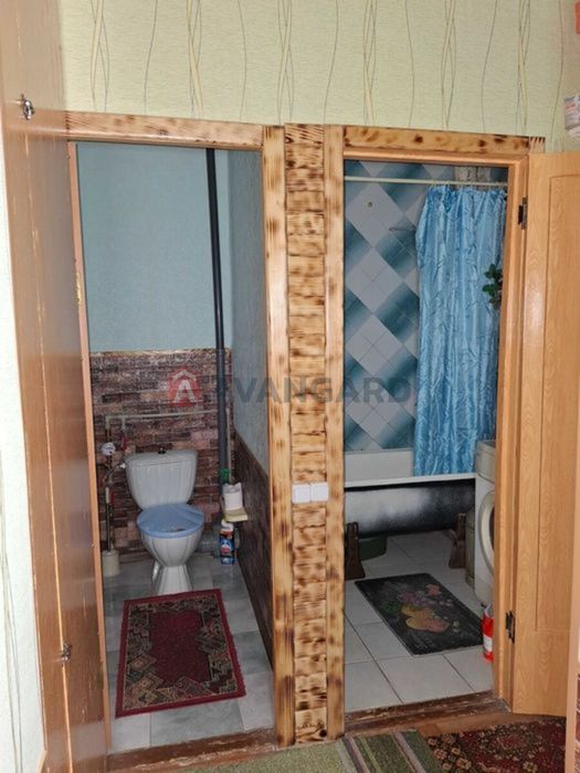Продам 2х кімнатну квартиру з гаражем