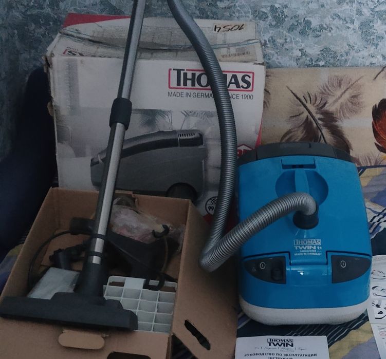 Продам пилесос Thomas Twin T1 Aquafilter
Миючий пилосос з водяною філь