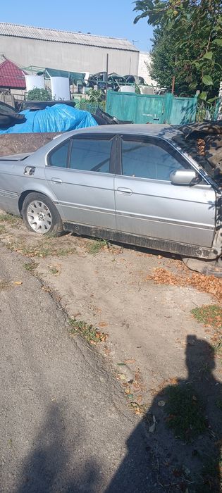 Бмв е60  е 30 е 36 е34 е60  е38  запчастикузов с документами