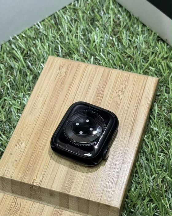 Apple Watch 8 41 mm 100% батарея