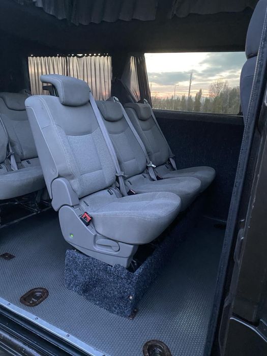 Бус пасажир нісан nv400 8+1