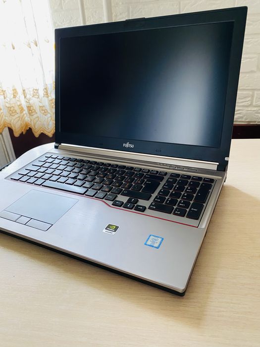 Продам ігровий ноутбук Fujitsu Celsius H760
