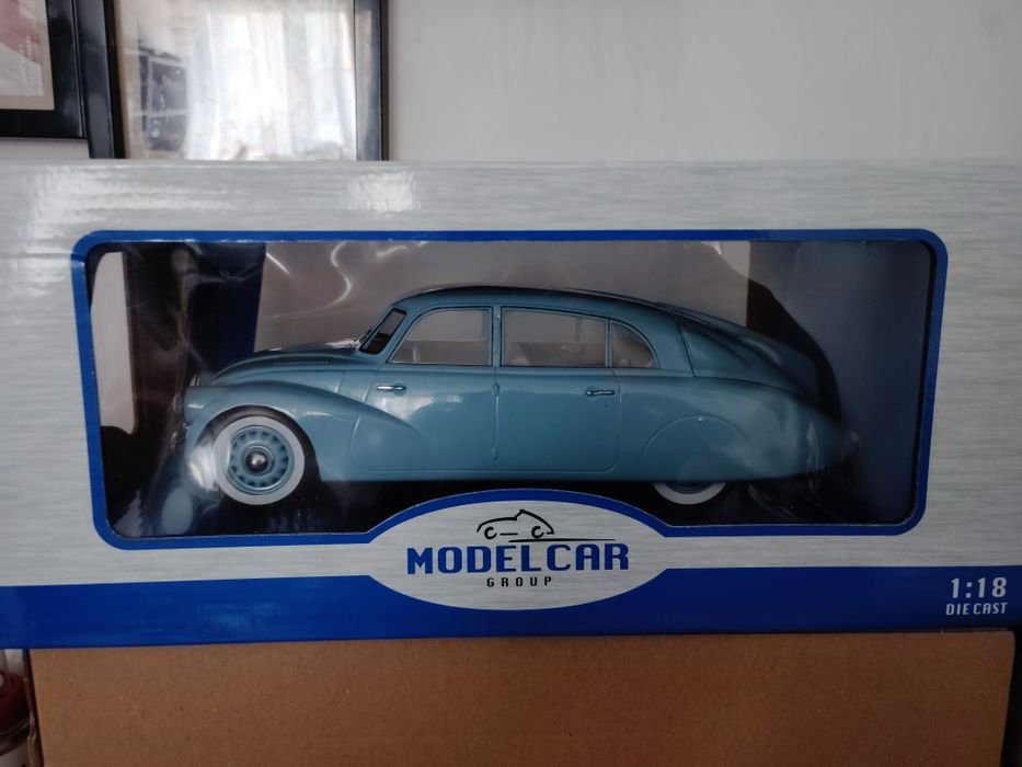 Model Tatra 87 w skali 1:18