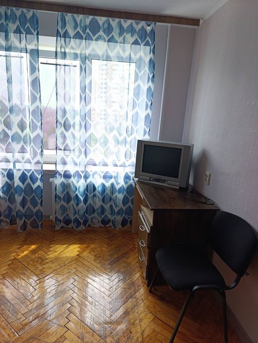 Здам кімнату без  господарів центр міста
