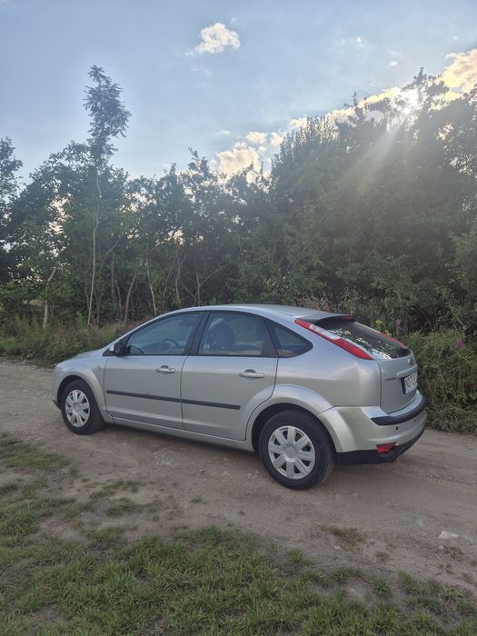 Ford Focus 1.6 benzyna