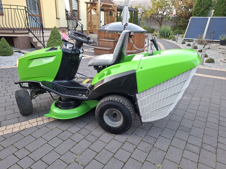 Kosiarka Traktorek Viking T5 z silnikiem brigs 15.5 hp  napędem  Hydro