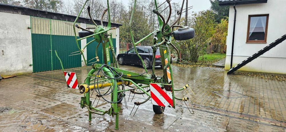 Przetrząsarka KRONE KW 5.50 4X7 (Kuhn , Pottinger)
