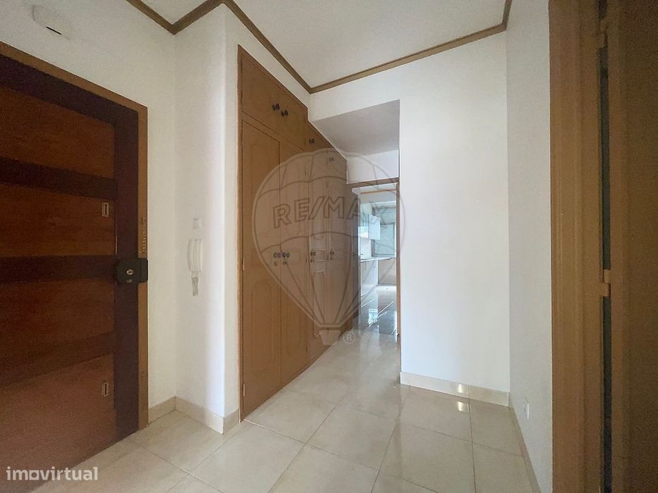 Apartamento T2 para arrendamento