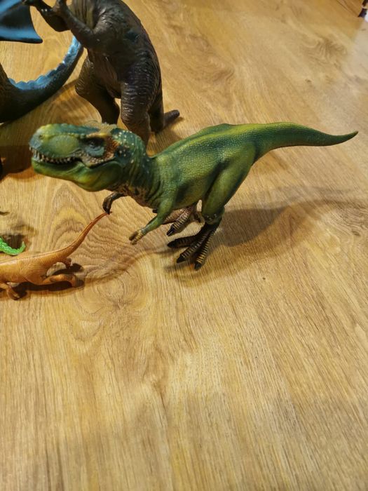 2 dinozaury schleich i 10 innych