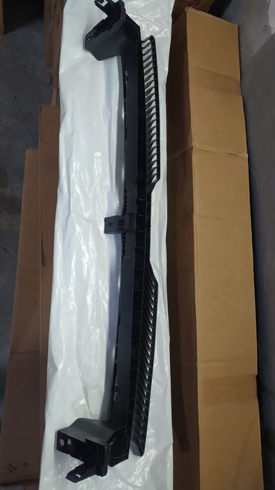 Vw Tiguan кронштейн бампера