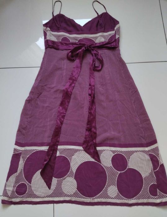 Elegancka sukienka na naramkach 100% jedwab Ted Baker