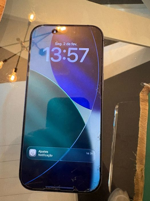 Vendo iPhone 17  novo