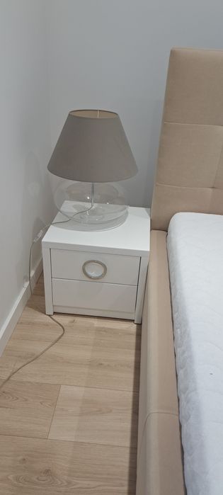 Szafki nocne i komoda komplet