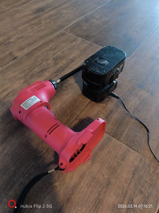 Pompką akumulatorowa