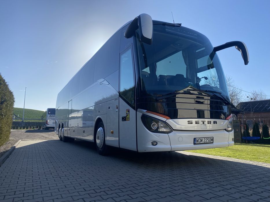 Wynajem autokarów i busów, przewóz osób.