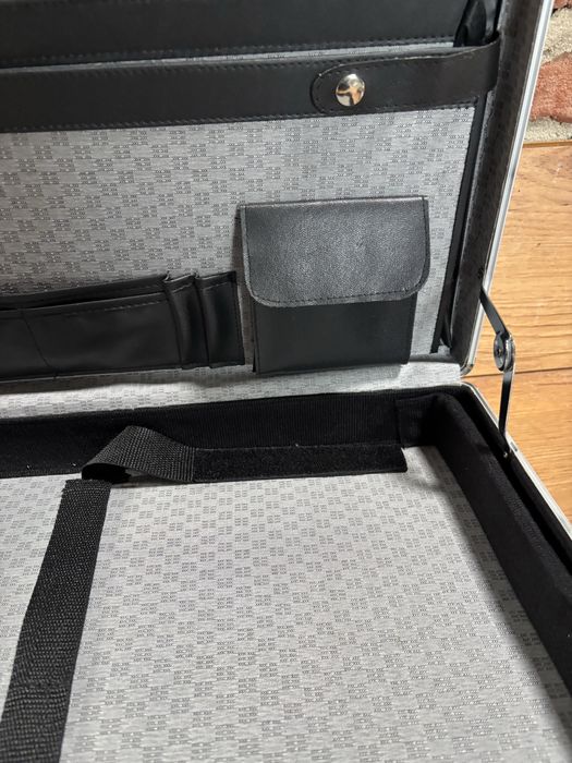 Walizka   Xcase.