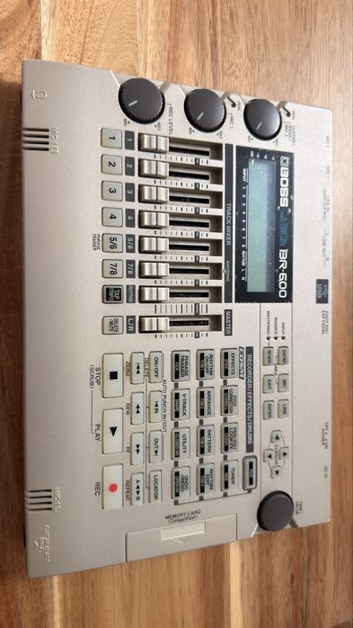 Estúdio de Gravação digital BOSS BR-600