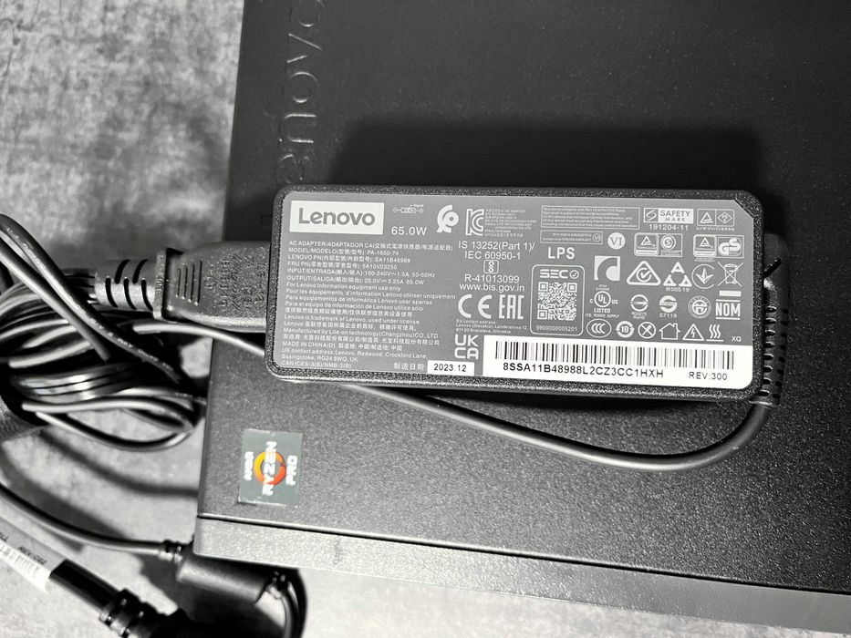 Мини ПК Lenovo ThinkCentre M75q-1 AMD Ryzen 3400GE / 16GB / 256GB SSD