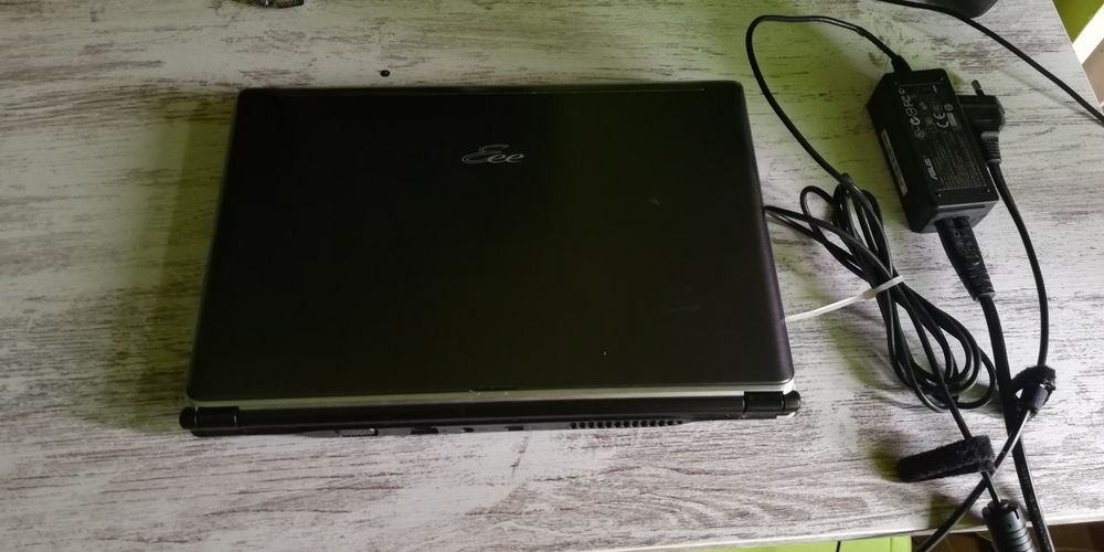 ASUS Eee PC 1002HA