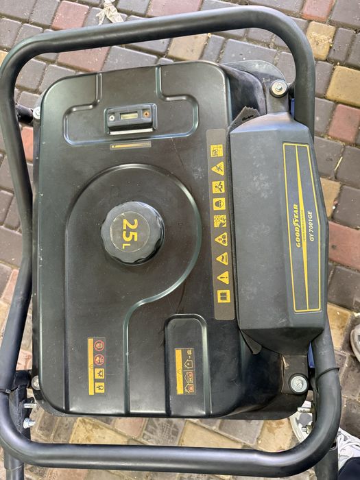 Бензиновый генератор Goodyear Power GY 7001GE
