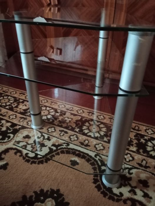 Stolik pod telewizor