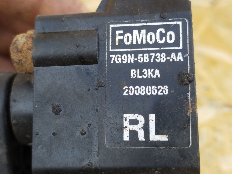 Volvo XC70 II 07-16 Датчик положения кузова задний левый 7G9N-5B738-AA