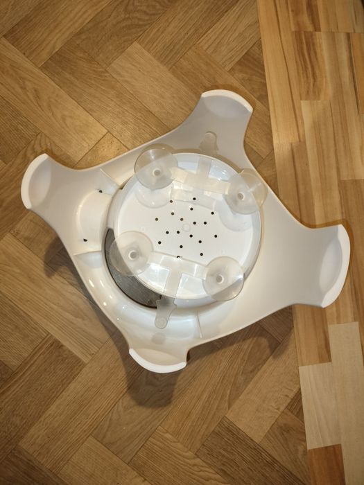 Krzesełko do kąpieli dla dziecka  7-16 miesięcy. Białe. Thermobaby Aquafun.