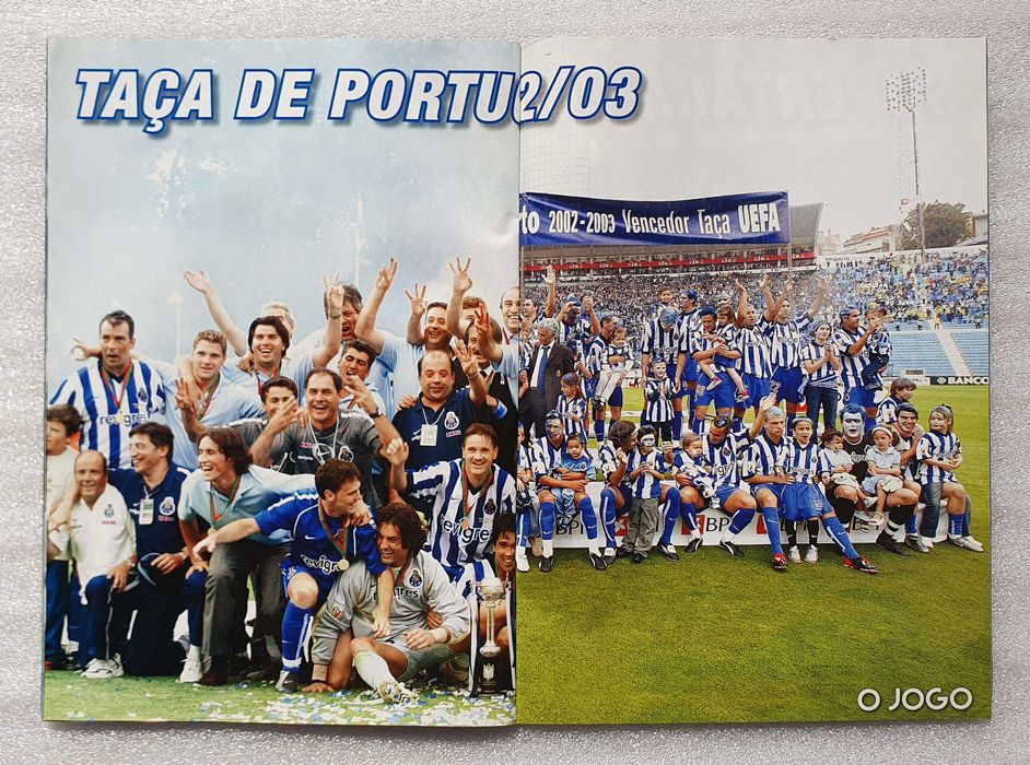 Antiga Revista ~ " FCP - SANGUE AZUL na EUROPA " ~ Com 8 Posters (Taça UEFA, Taça Portugal, Superliga, e Supertaça 2002-03) ~ RARA