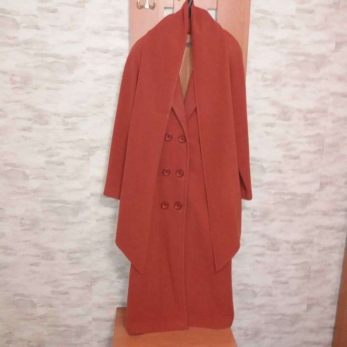 Пальто демісезонне