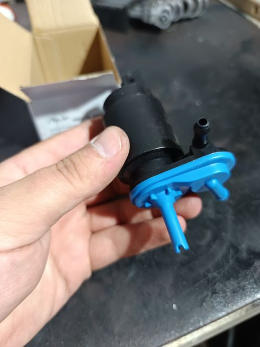 Volkswagen насос омивача