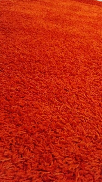 Tapete vermelho IKEA 1,35x1,95m – excelente estado