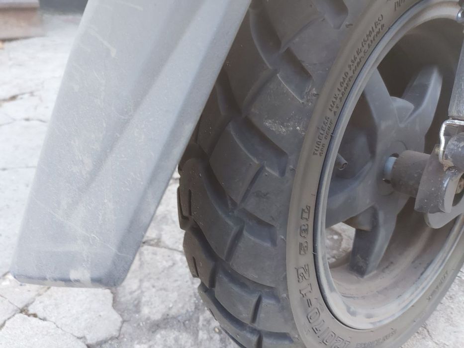 Spark SP150S-19BN скутер