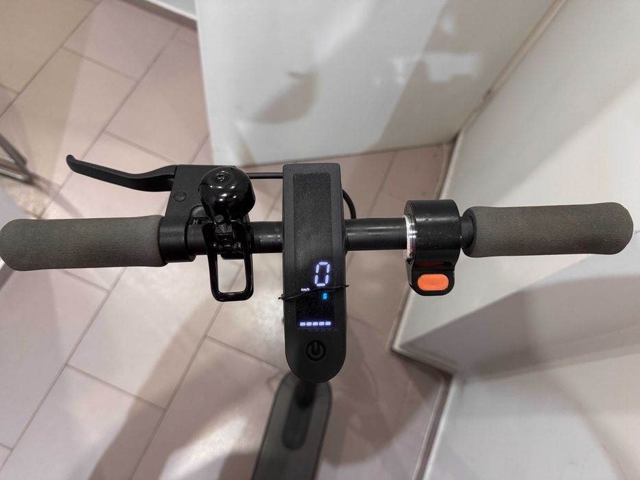 Hulajnoga xiaomi scooter essential