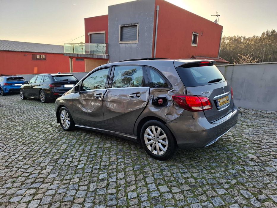 Mercedes B 180 d Style [CX Aut) FULL EXTRAS 119 Mil kms Nacion de 2016