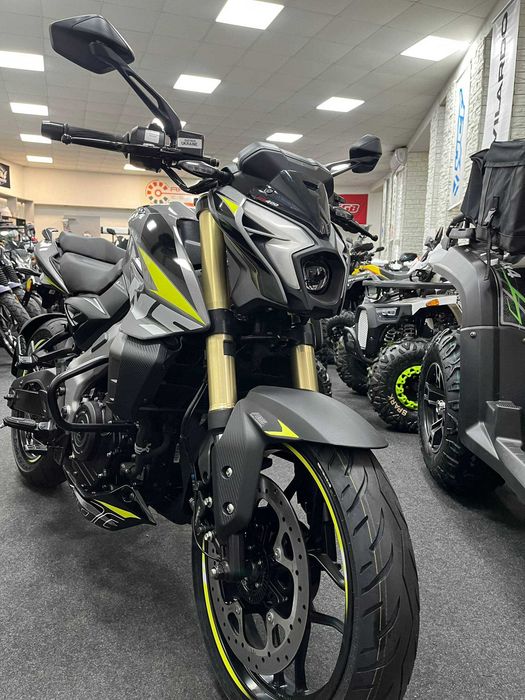 Мотоцикл Bajaj Pulsar NS 400