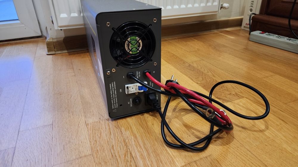 Інвертор IPS 300SIN-WM