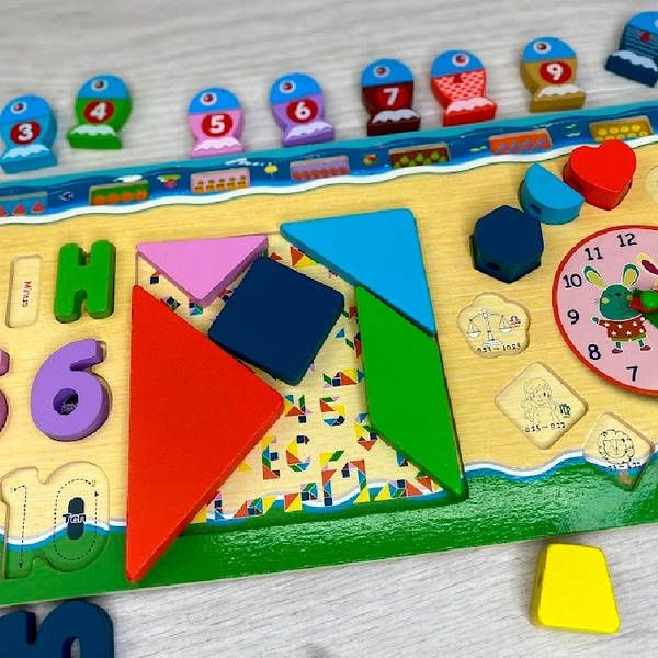 Розвиваюча  дерев'яна іграшка-дошка 6 в 1 Tree Toys