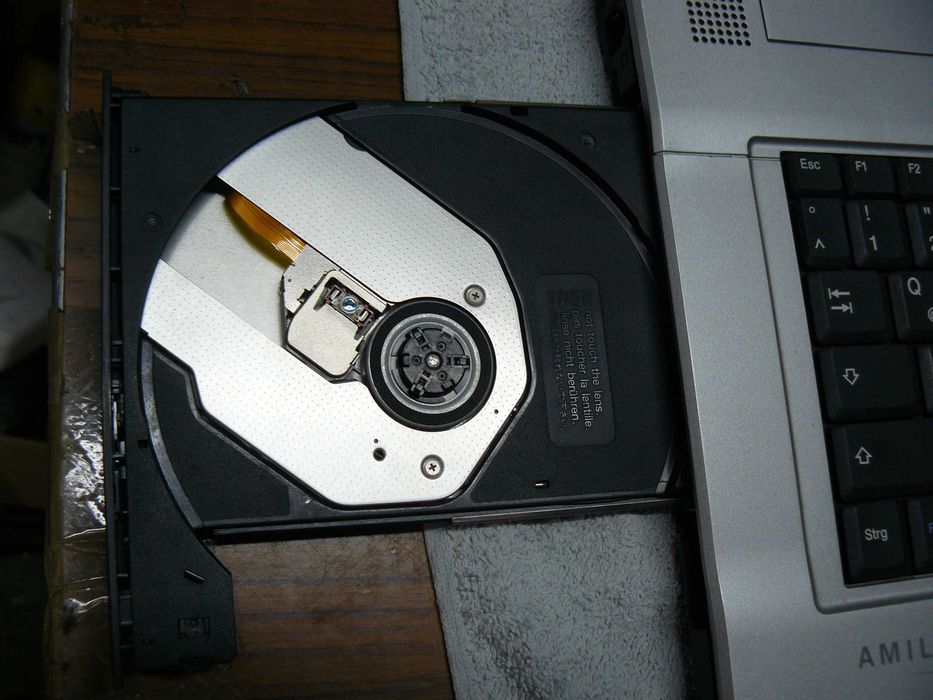 Laptop Fujitsu Siemens CD rom