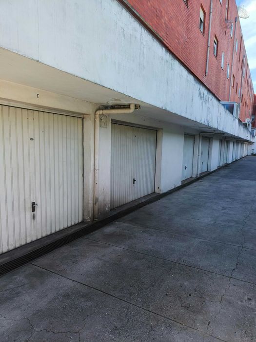 GARAGEM BOX – Pedroso, Vila Nova de Gaia