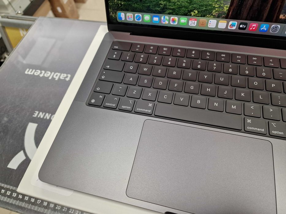 Macbook PRO 14 2024/ M4/ 16GB DDR5/ 512GB/ 2 cykle! Space Black/ Gr A-