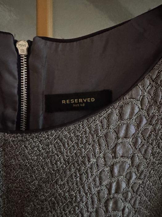 Sukienka Reserved