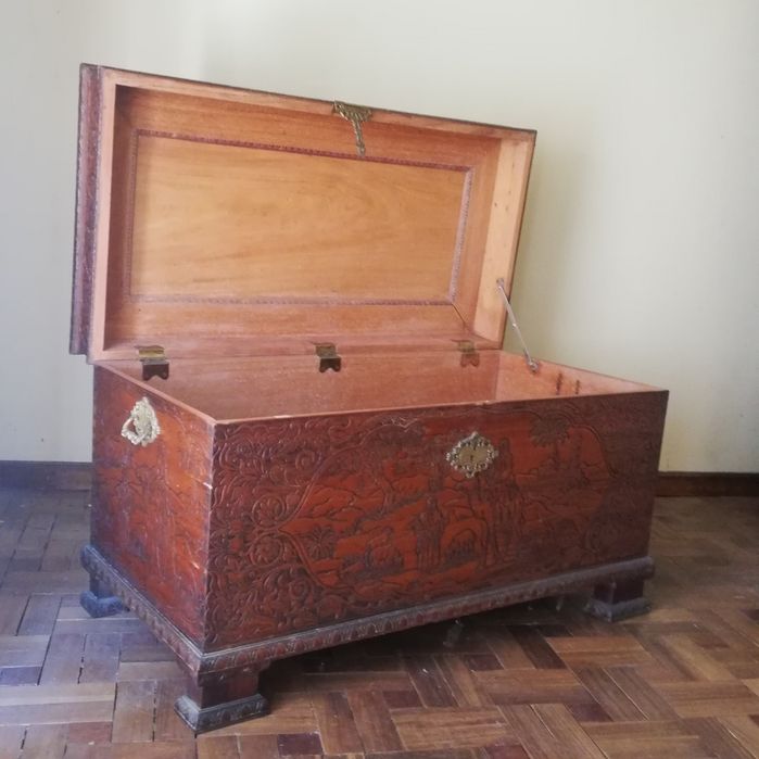 Arca antiga dos anos 70