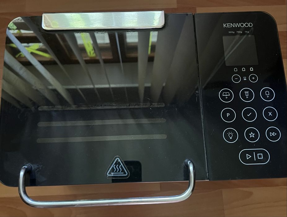 Продам хлебопечку kenwood