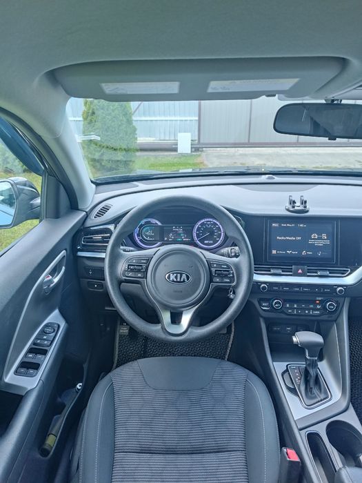 Продам машину KIA Niro