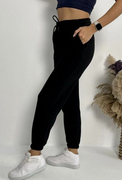 Штани джоггери  гарної якості р. 42-52