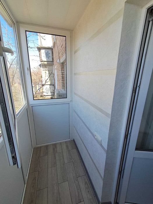 Одно кімнатна квартира з євроремонто,  вул.Полтавська 10.