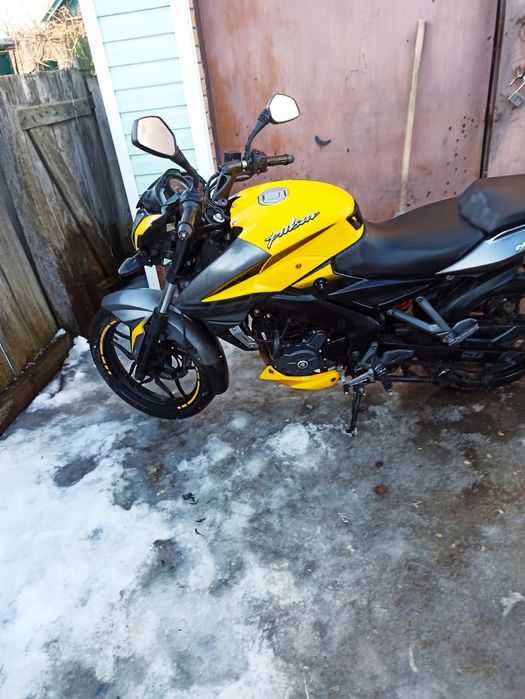 Продам мотоцикл bajaj