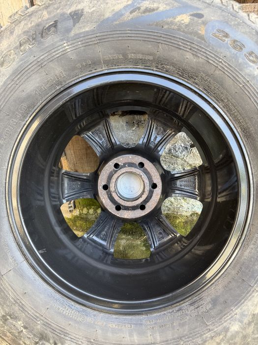 Jantes Nissan e pneus 265/70 R16