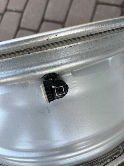 Oryginalne alufelgi Ford 4x108 16 cali CZUJNIKI EcoSport Fiesta B-MAX