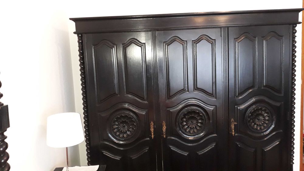 Mobília quarto clássica cor preta